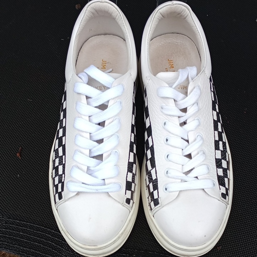 Sneakers Classic White and Black In‎ Good Pre-owned Condition